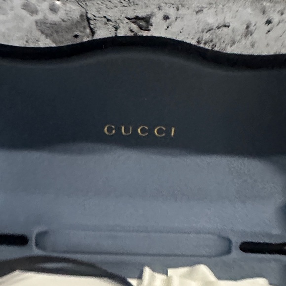 EUC Gucci Round Black and Grey Sunglasses (GG0024S 009) - Picture 10 of 15